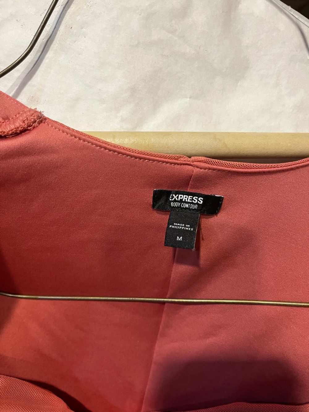 Express Coral Ruched blouse - Picture 2 of 2